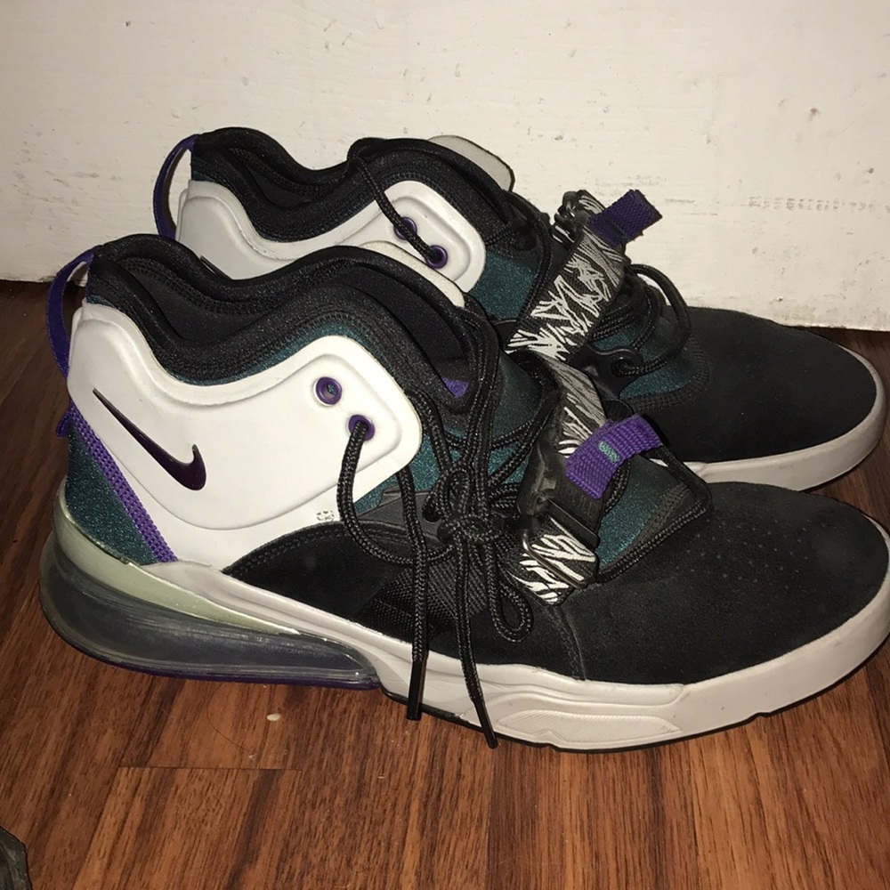 Air Force 270 Carnivore Colorway